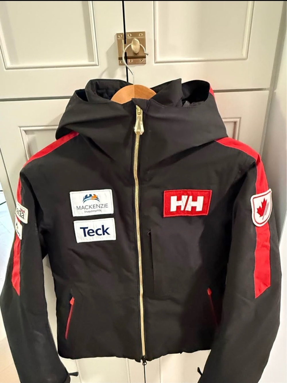 Helly Hansen women’s XS Black & Red limited edition Team Canada ski jacket